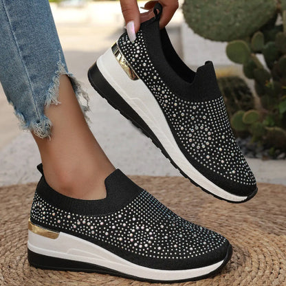 👟✨ Andningsbara mesh-sneakers med strass för dam