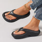 Mote sklisikre flip-flops med myk, tykk såle