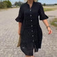 Dameklänning med blonder och knappar