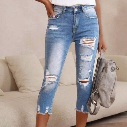 👖Jeans for kvinner med slitt, vasket look og ubehandlet kant – dristige, korte og kule! 🧵