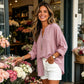 Casual ensfarget bluse med V-hals for kvinner