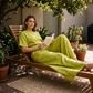 Sett med off-shoulder-top og bukser med vide ben for damer