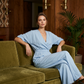 Elegant jumpsuit med V-hals og vide ben for kvinner